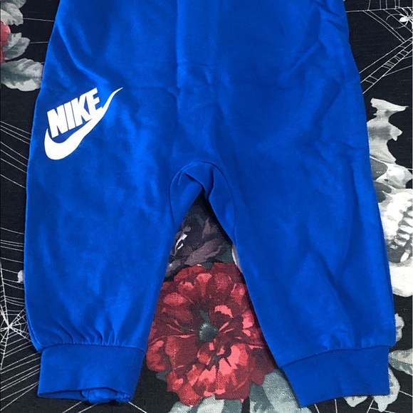 NWT NIKE AIR KIDS ZIP UP HOODIE ROMPER 6M ONESIE - Picture 10 of 11